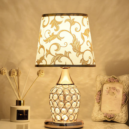 Luxury Metallic Table Lamp with Phnom Penh Design – Dimmable Night Light
