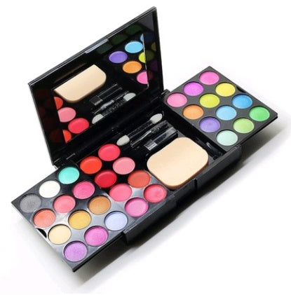 Silky Shine Eyeshadow Palette – Matte & Shimmer Multi-Color Makeup Kit