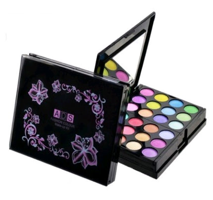 Silky Shine Eyeshadow Palette – Matte & Shimmer Multi-Color Makeup Kit
