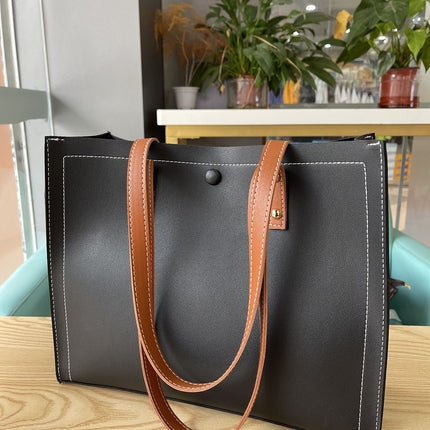 Retro Contrast Stitch Crossbody Bag
