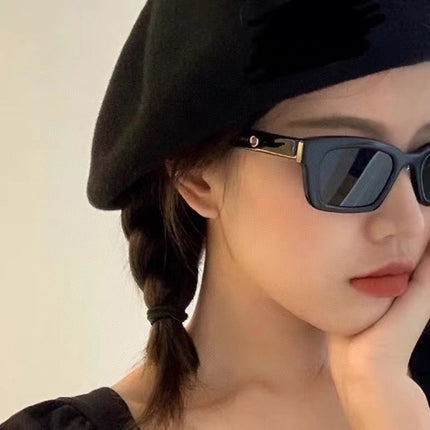 Personality Style PC Frame Sunglasses with UV400 Protection