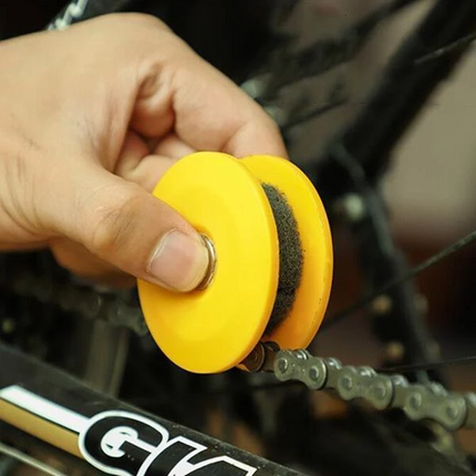 Magnetic Bicycle Chain Wipe Tool – Compact PVC Chain Cleaner for Easy Maintenance
