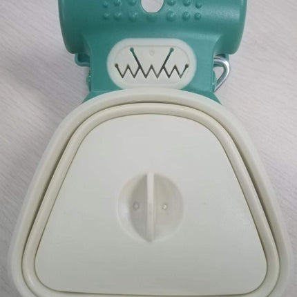Super Design Folding Poop Picker – Compact Silicone Pet Waste Scooper with Bags