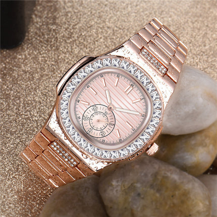 Sleek Sports Watch with 23cm Strap and 4.5cm Case