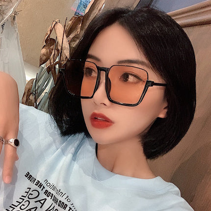 UV400 Metal Frame Sunglasses – Resin Lens Fashion Shades for Men & Women