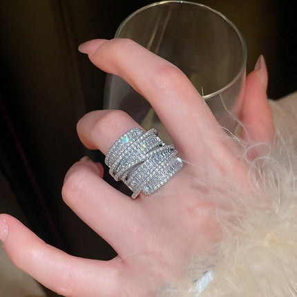 Zircon Winding Eye-Catching Ring – Korean Style Geometric Silver Ring