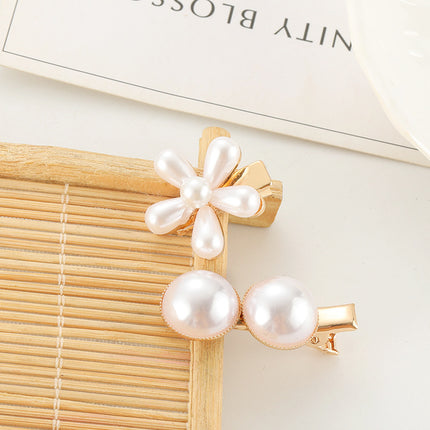 Alloy Hairpin with Flower and Pearl Accents