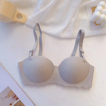 One-Piece Seamless Japanese-Style Bra – Sweet & Comfortable Gather Support