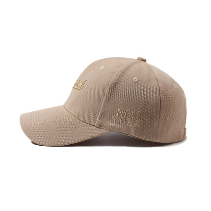 Machine Embroidered Cotton Baseball Cap with English Letters