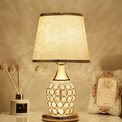 Luxury Metallic Table Lamp with Phnom Penh Design – Dimmable Night Light