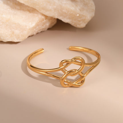 18K Electroplated Heart & Geometric Stainless Steel Bracelet