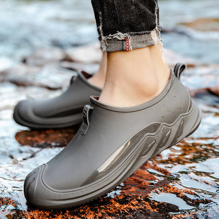 Men’s Solid Color Casual Plastic Shoes